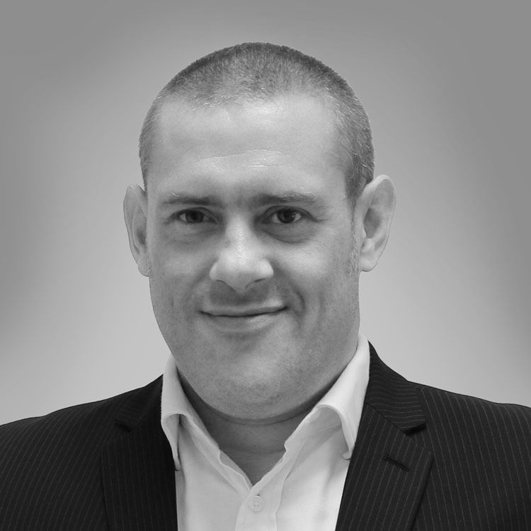 Paul Quinn LL.B (Hons)